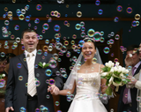 Kärleksbubblor / Såpbubblor / Bröllopsbubblor - Klassiskt Såpbubbelburk med teckning av hjärtan - Made in Germany
